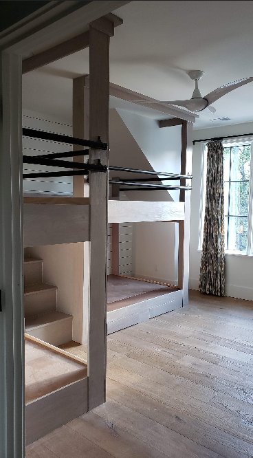 The St. Louis Architectural Quad: A Bespoke Guest Retreat Bunkbeds