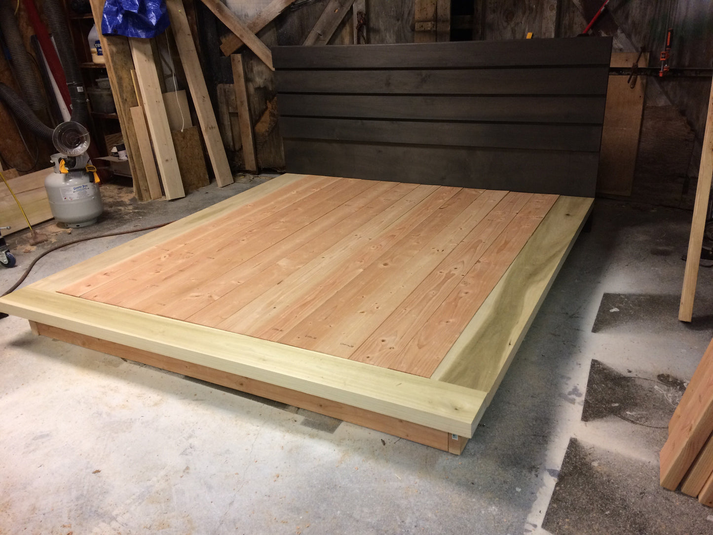 Hardwood Platform Bed, Queen size wood bed Ruby Collection