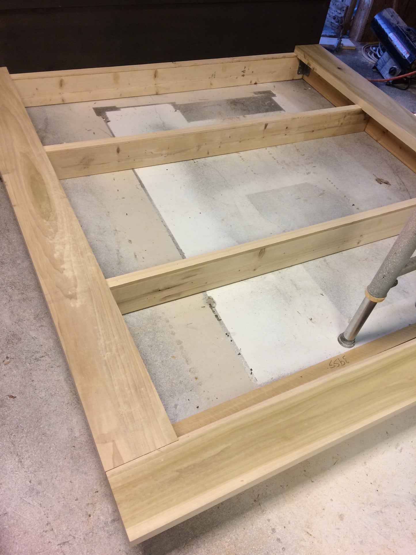 Hardwood Platform Bed, King size wood bed Ruby Collection